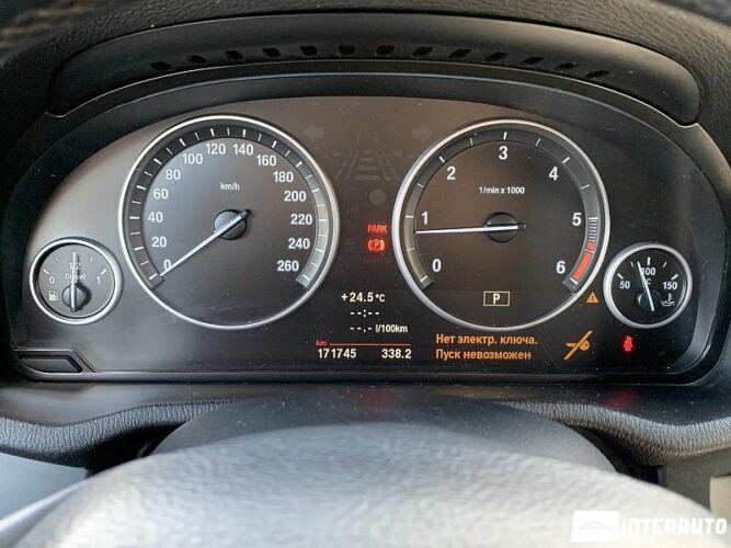 BMW X3 2.0D 33 interauto-car