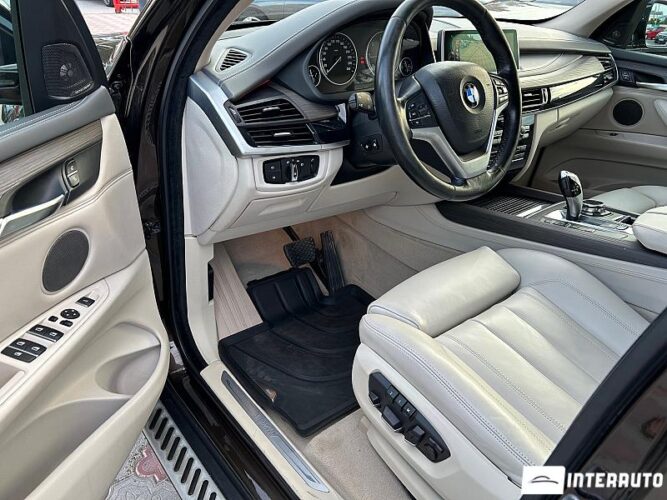 BMW X5 2.5D 35 interauto-car