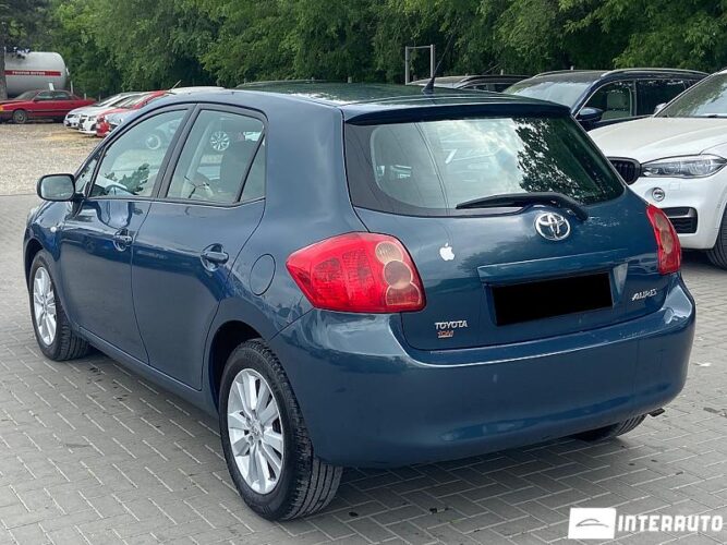 Toyota Auris 28 interauto-car