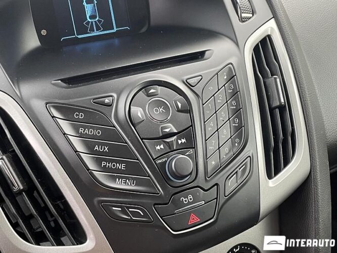 Ford Focus 46 interauto-car