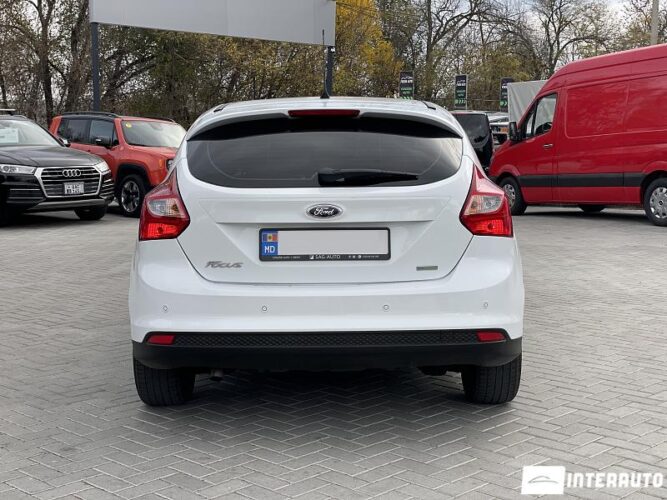 Ford Focus 35 interauto-car