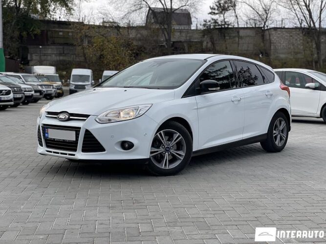 Ford Focus 31 interauto-car