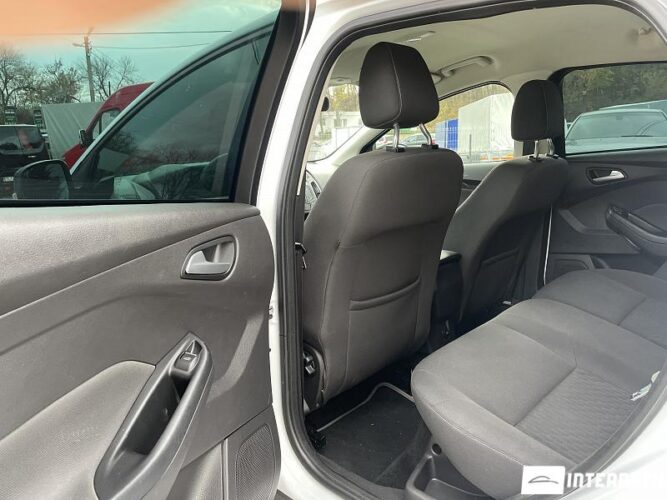 Ford Focus 49 interauto-car