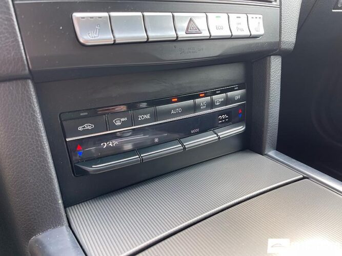 Mercedes E 220 45 interauto-car