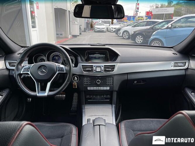 Mercedes E 220 38 interauto-car