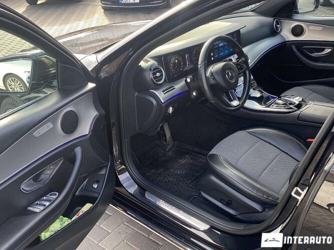 Mercedes E 220 35 interauto-car