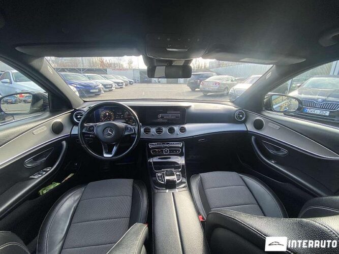 Mercedes E 220 36 interauto-car