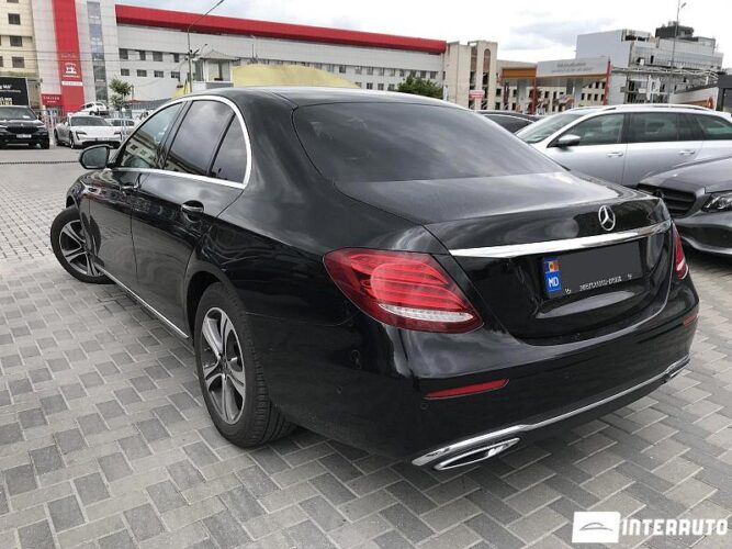 Mercedes E 220 30 interauto-car