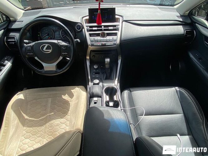 Lexus NX 300H 36 interauto-car