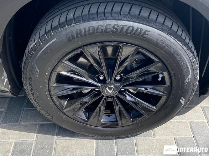 Lexus NX 300H 45 interauto-car