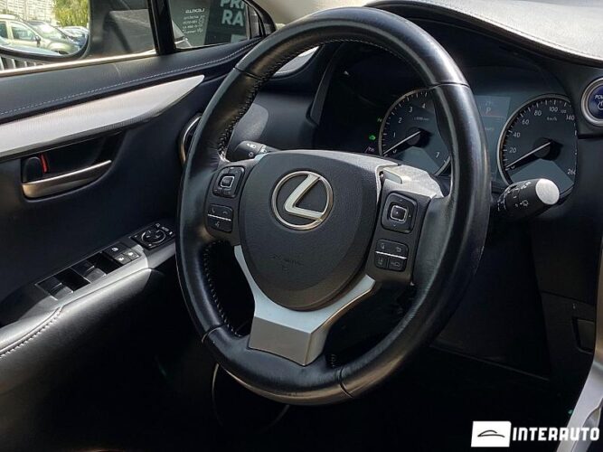 Lexus NX 300H 38 interauto-car