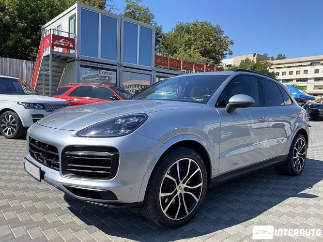 Porsche Cayenne 34 interauto-car