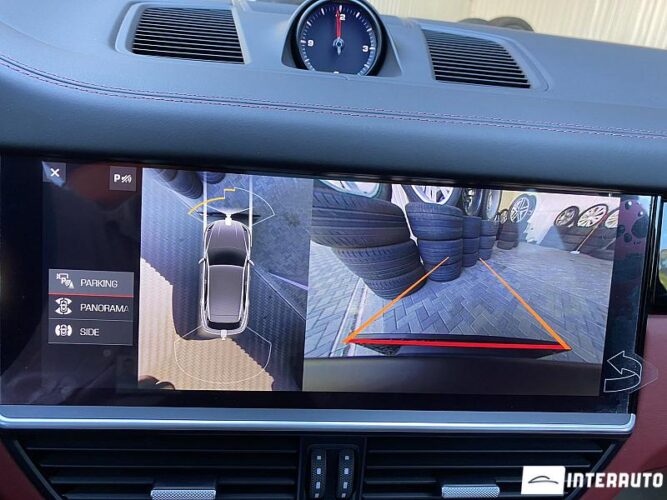 Porsche Cayenne 44 interauto-car