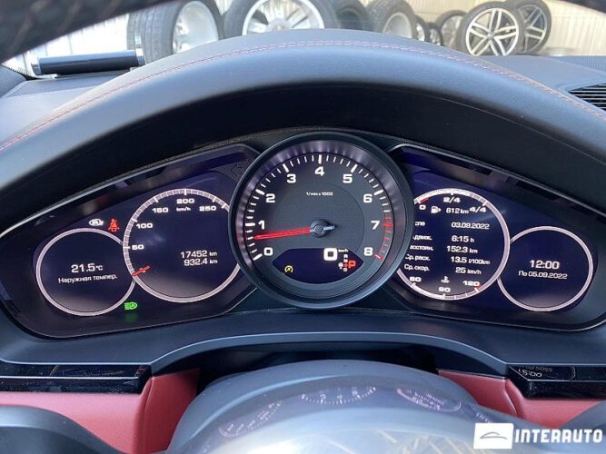 Porsche Cayenne 41 interauto-car