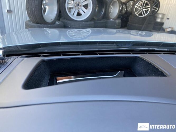 Porsche Cayenne 42 interauto-car