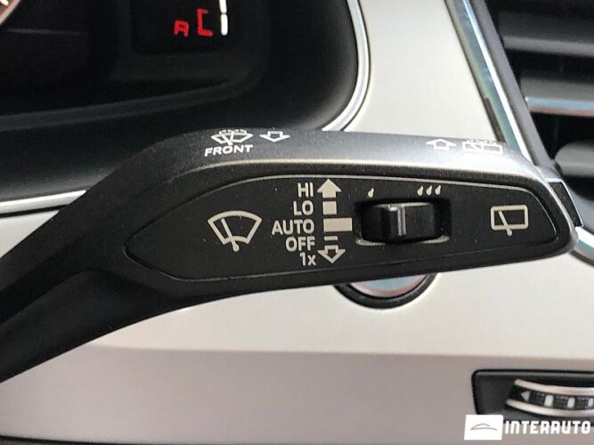 Audi Q7 58 interauto-car