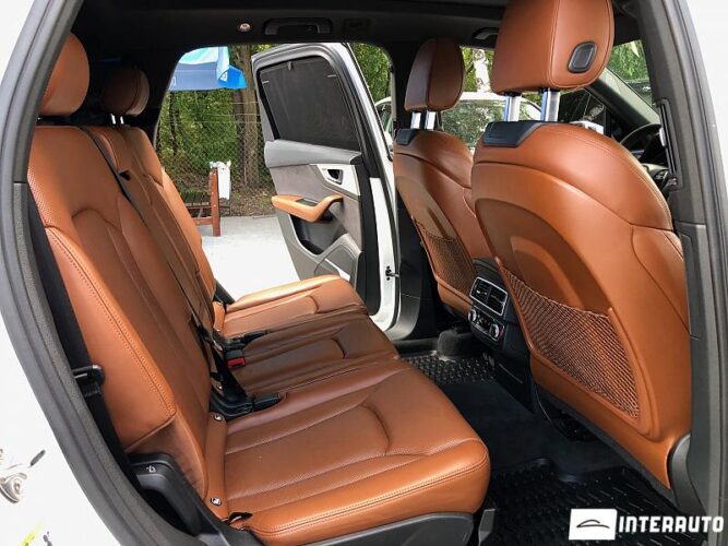 Audi Q7 51 interauto-car