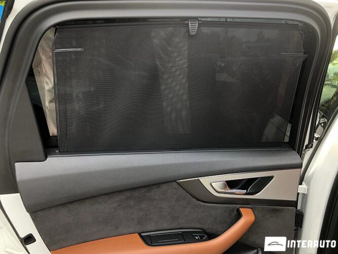 Audi Q7 52 interauto-car