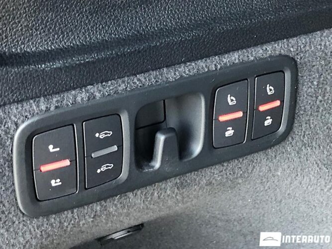 Audi Q7 66 interauto-car