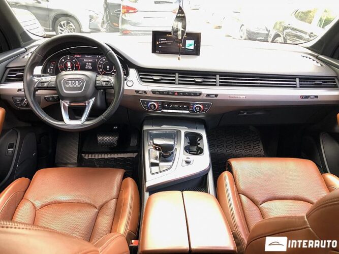 Audi Q7 47 interauto-car