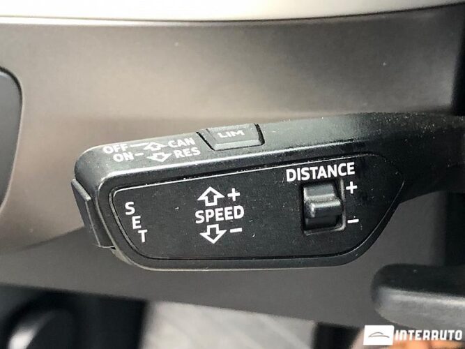 Audi Q7 59 interauto-car