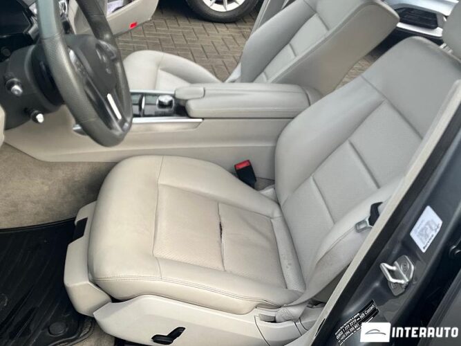 Mercedes E 220 31 interauto-car