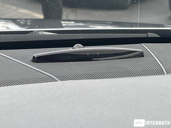 Mercedes E 220 34 interauto-car