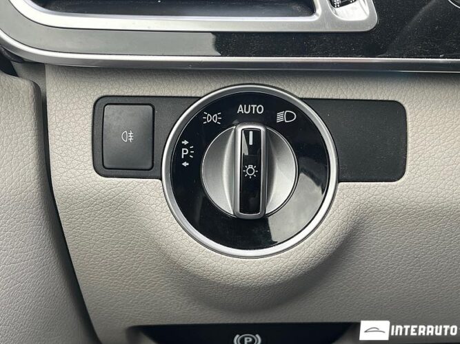 Mercedes E 220 37 interauto-car