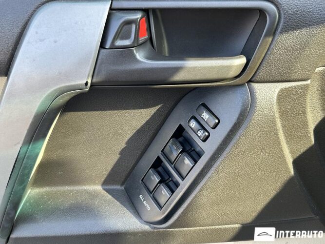 Toyota Land Cruiser Prado 39 interauto-car