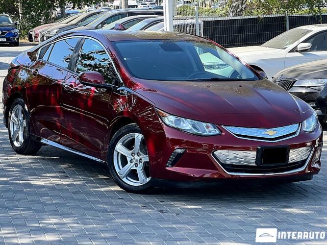 Chevrolet Volt 30 interauto-car