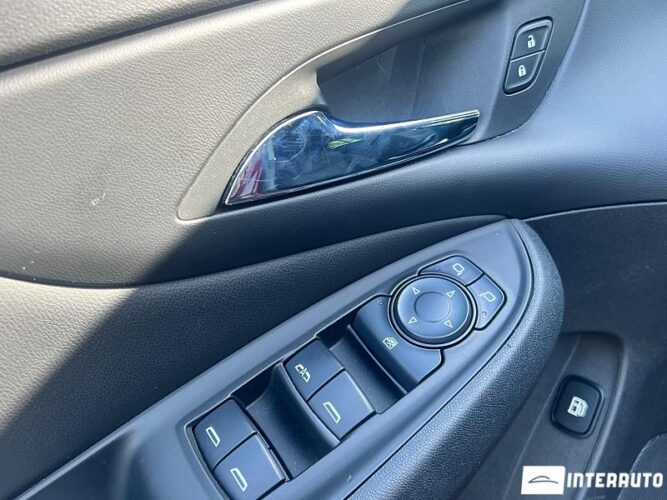 Chevrolet Volt 46 interauto-car