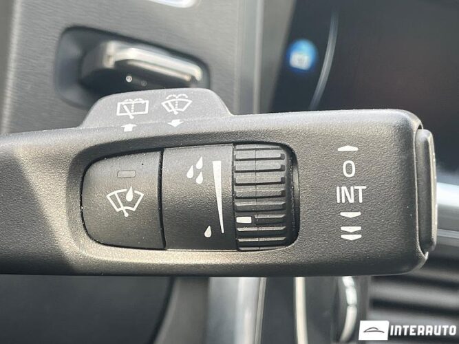 Volvo V 60 41 interauto-car