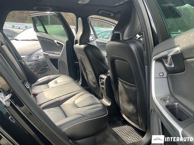 Volvo V 60 36 interauto-car