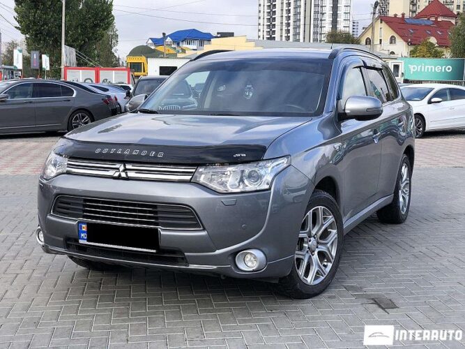 Mitsubishi Outlander 31 interauto-car