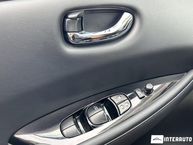 Nissan Leaf 40 interauto-car