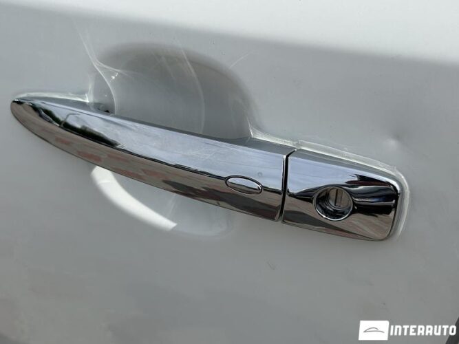 Nissan Leaf 31 interauto-car