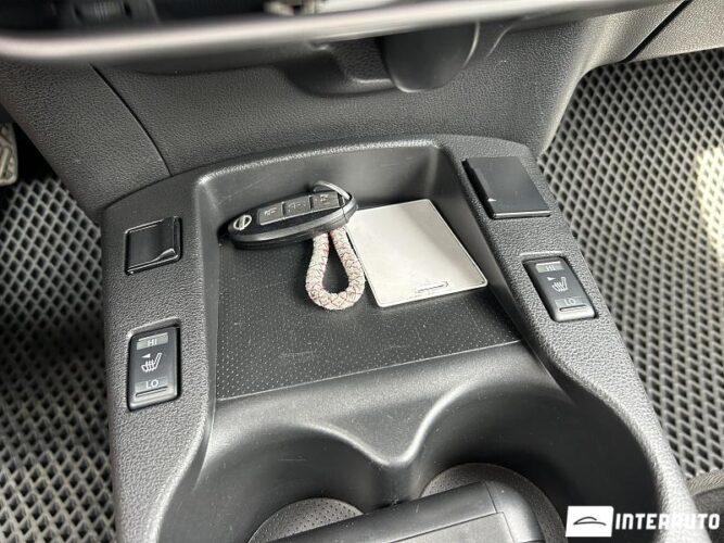 Nissan Leaf 39 interauto-car