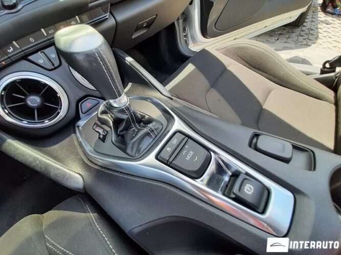 Chevrolet Camaro 40 interauto-car