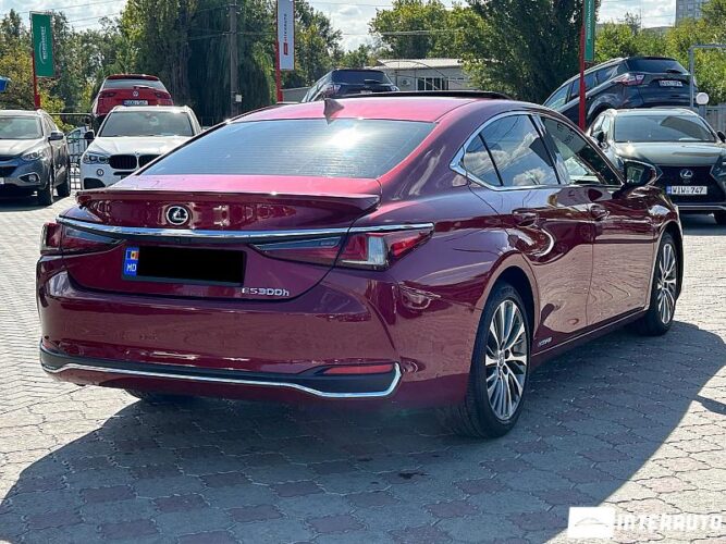 Lexus ES 300h 31 interauto-car