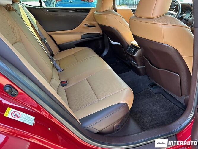 Lexus ES 300h 44 interauto-car