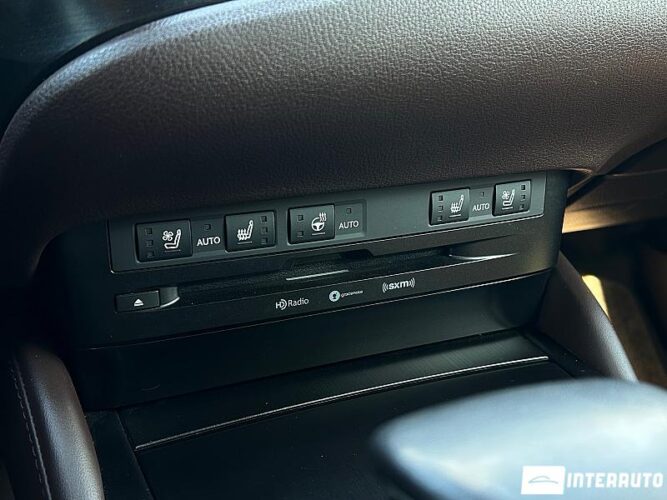 Lexus ES 300h 42 interauto-car