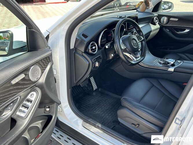 Mercedes GLC 250d 33 interauto-car