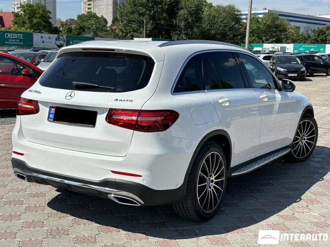 Mercedes GLC 250d 31 interauto-car