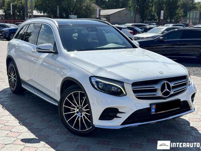 Mercedes GLC 250d 32 interauto-car