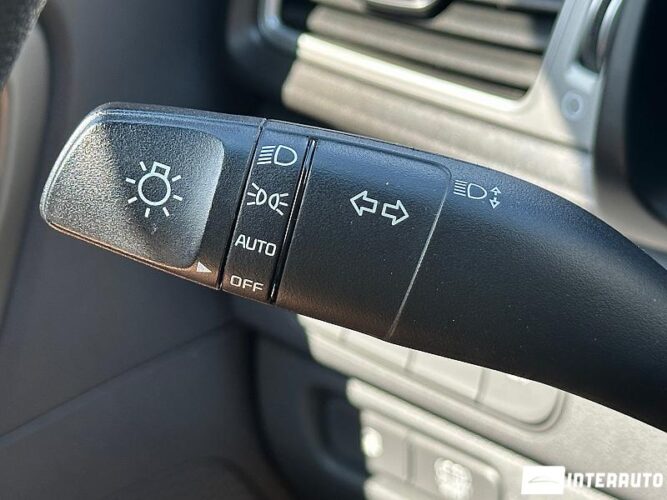 Kia Niro 40 interauto-car