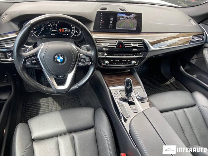 BMW 530e 40 interauto-car