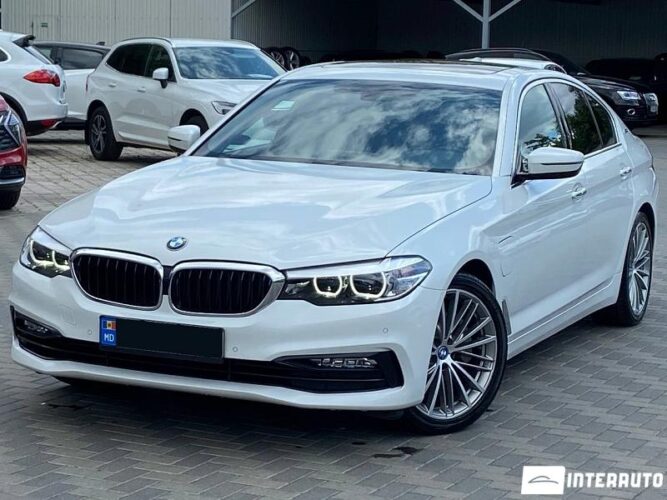 BMW 530e 32 interauto-car