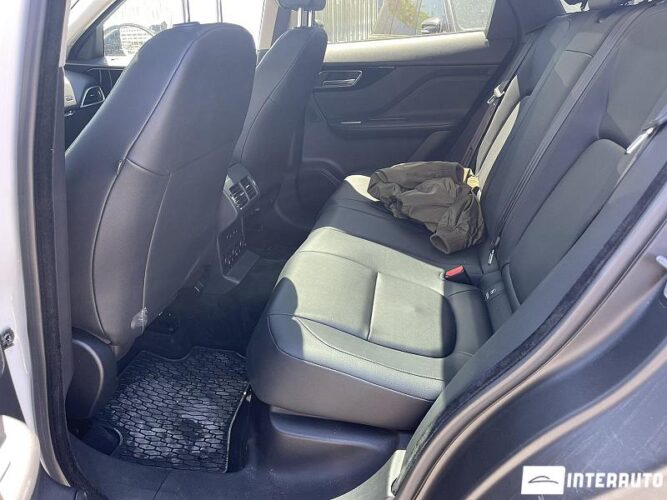 Jaguar F-Pace 47 interauto-car