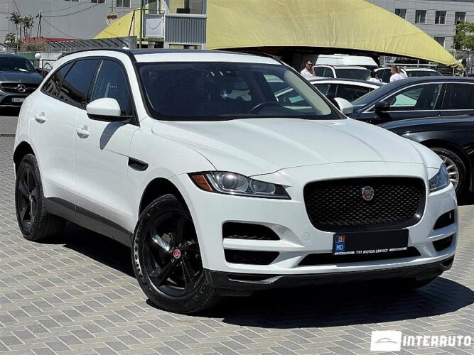 Jaguar F-Pace 32 interauto-car