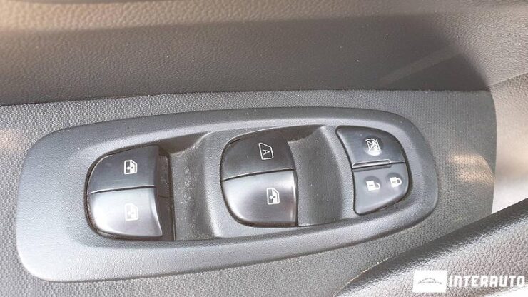 Renault Kadjar 38 interauto-car